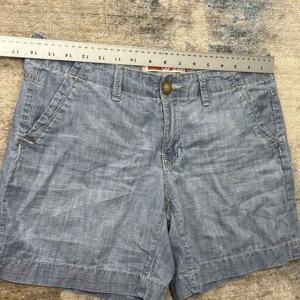 Vintage Gap Jeans Womens Size 8 Chambray Denim Shorts Blue Casual Mid Rise